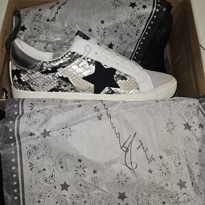 Vintage Havana Brown Box